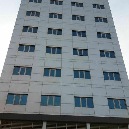 Golden Rose Luxury Suites Manama Exterior foto